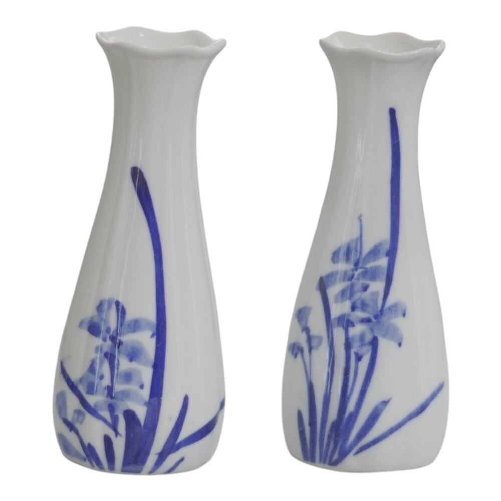 Vintage Chinese Blue White Porcelain Bud Vases Set of 2 Hand Painted Floral